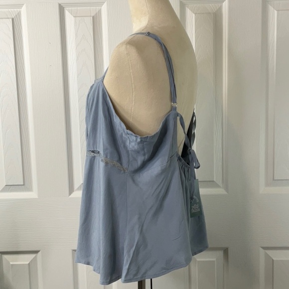 Wild Fable Babydoll Gray Lace Trim Camisole
Tank Top XXL - Picture 6 of 11